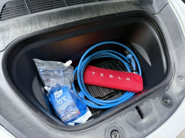 tesla-model-y-elektrisitet-2023-big-28