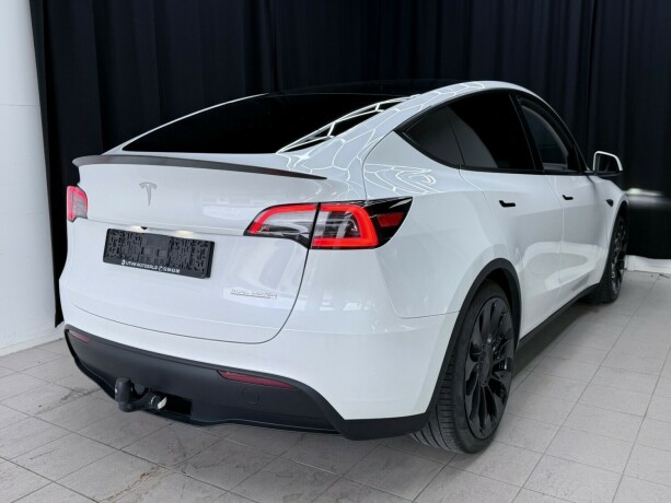 tesla-model-y-elektrisitet-2023-big-5