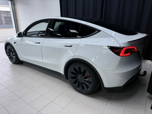 tesla-model-y-elektrisitet-2023-big-4