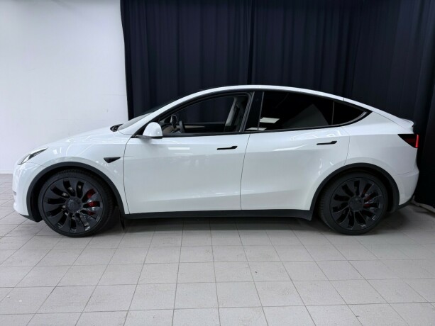 tesla-model-y-elektrisitet-2023-big-3