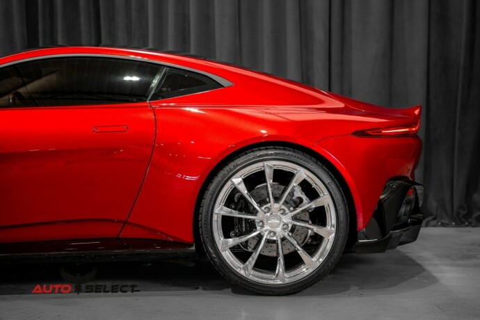 aston-martin-v8-vantage-bensin-2019-big-30