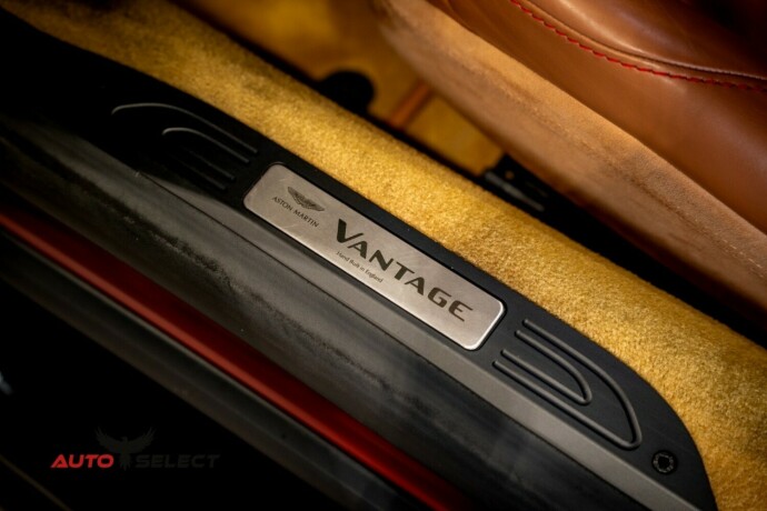 aston-martin-v8-vantage-bensin-2019-big-35