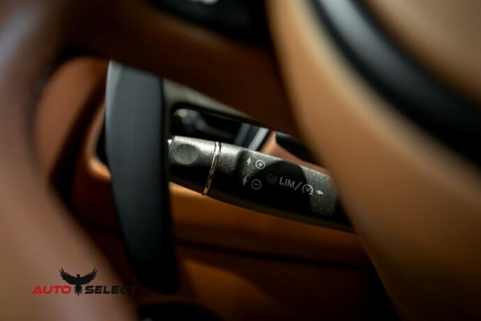aston-martin-v8-vantage-bensin-2019-big-60