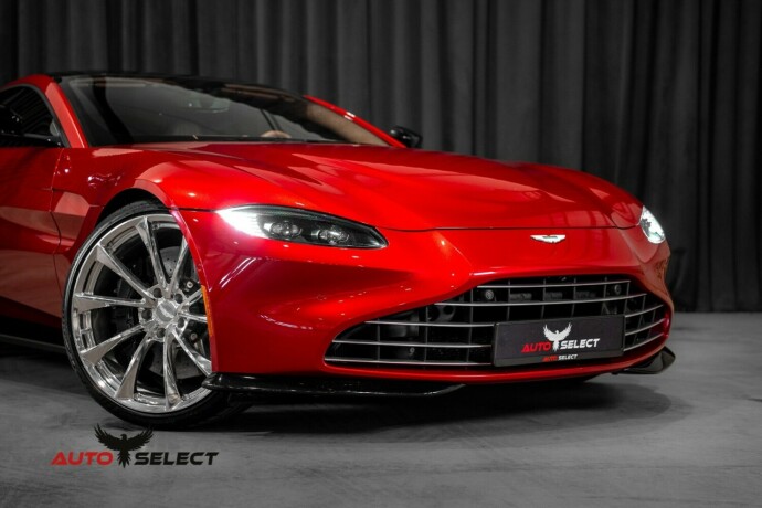 aston-martin-v8-vantage-bensin-2019-big-3