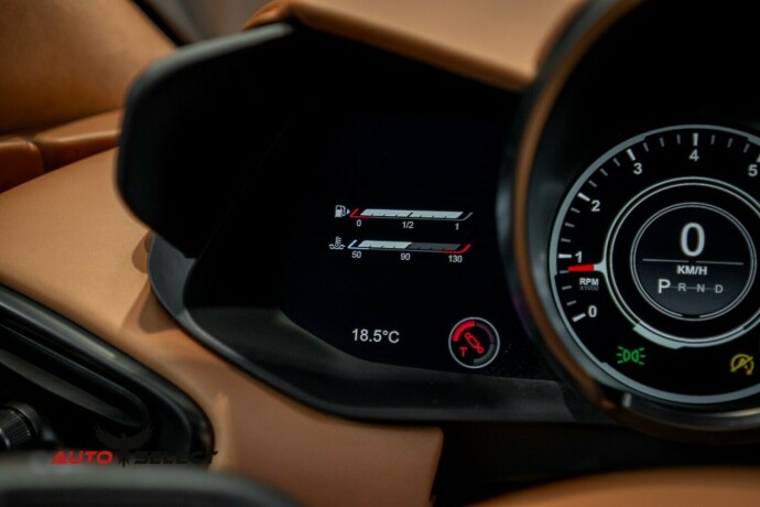 aston-martin-v8-vantage-bensin-2019-big-48