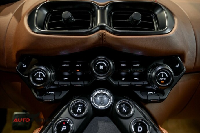 aston-martin-v8-vantage-bensin-2019-big-68