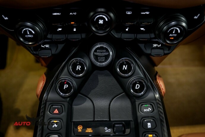 aston-martin-v8-vantage-bensin-2019-big-70