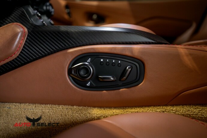 aston-martin-v8-vantage-bensin-2019-big-39