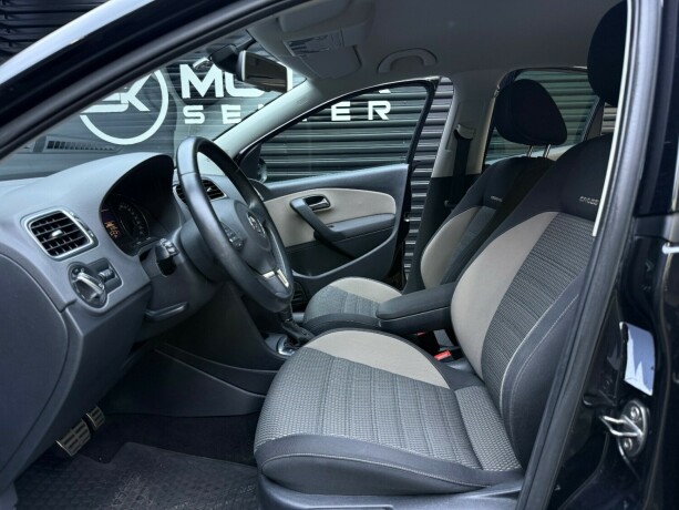 volkswagen-polo-cross-bensin-2014-big-22
