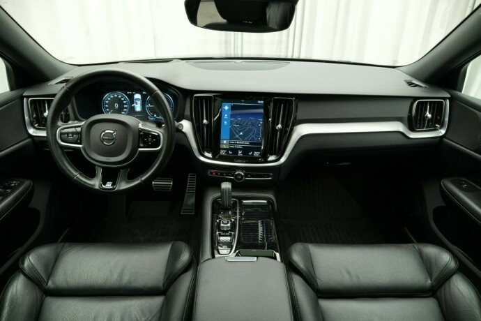 volvo-v60-elektrisitetbensin-2020-big-21