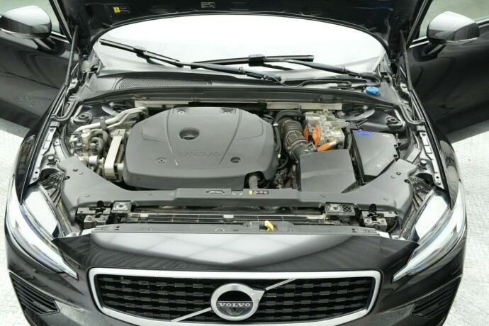 volvo-v60-elektrisitetbensin-2020-big-2