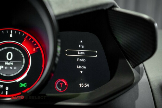 aston-martin-v8-vantage-bensin-2023-big-51