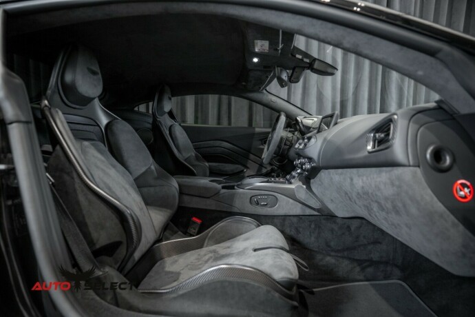 aston-martin-v8-vantage-bensin-2023-big-39