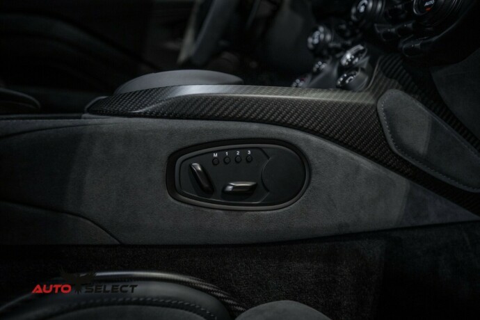 aston-martin-v8-vantage-bensin-2023-big-42