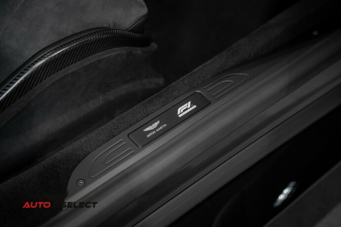 aston-martin-v8-vantage-bensin-2023-big-38