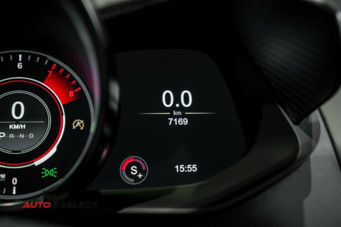aston-martin-v8-vantage-bensin-2023-big-54