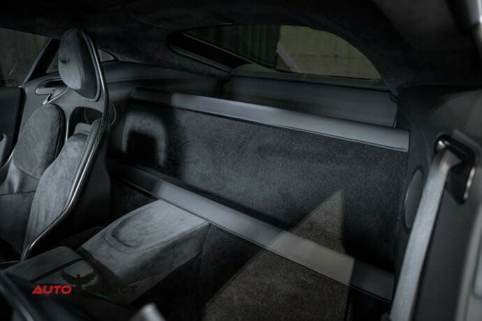 aston-martin-v8-vantage-bensin-2023-big-31