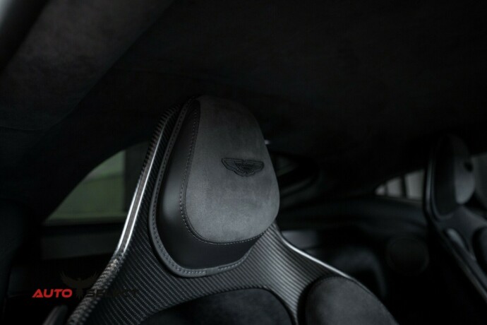 aston-martin-v8-vantage-bensin-2023-big-44