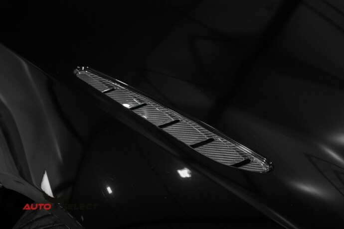 aston-martin-v8-vantage-bensin-2023-big-12