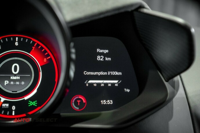 aston-martin-v8-vantage-bensin-2023-big-49