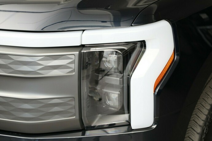 ford-f-150-elektrisitet-2023-big-37
