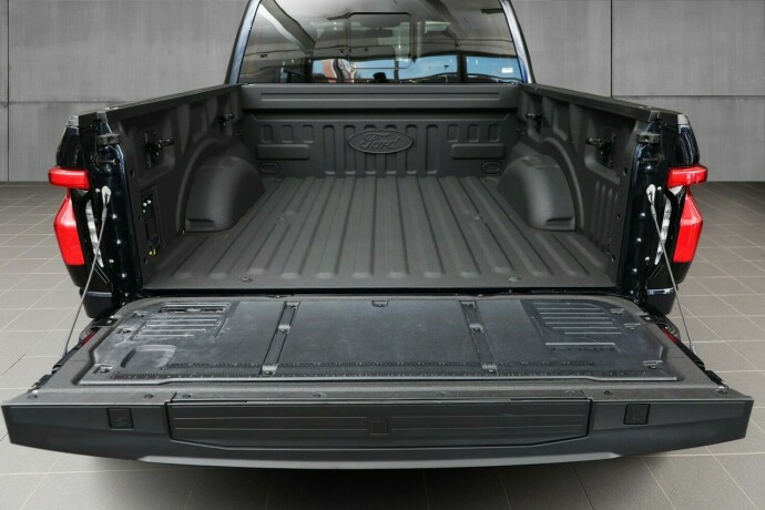 ford-f-150-elektrisitet-2023-big-42