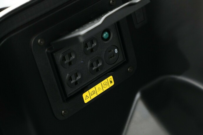 ford-f-150-elektrisitet-2023-big-44