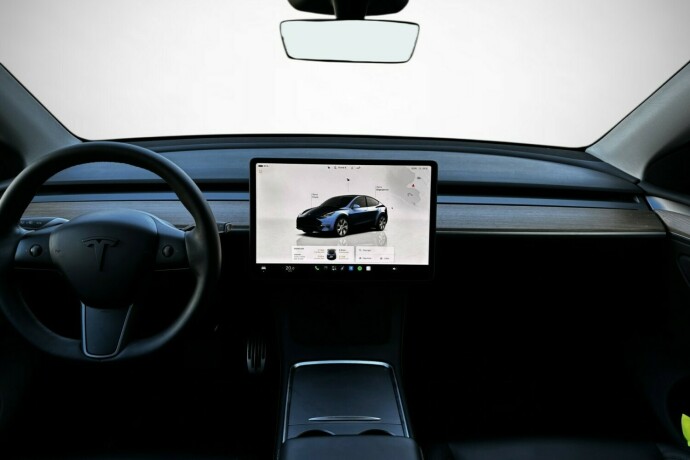 tesla-model-y-elektrisitet-2024-big-29