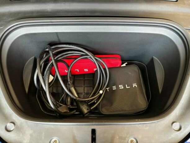 tesla-model-y-elektrisitet-2024-big-36