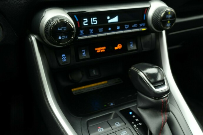 toyota-rav4-elektrisitetbensin-2022-big-45