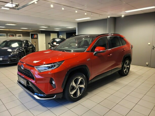 toyota-rav4-plug-in-petrol-2021-big-7