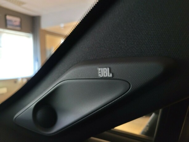 toyota-rav4-plug-in-petrol-2021-big-14
