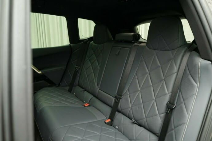 bmw-ix-elektrisitet-2022-big-50