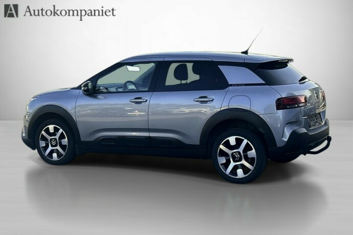 citroen-c4-cactus-bensin-2018-big-3