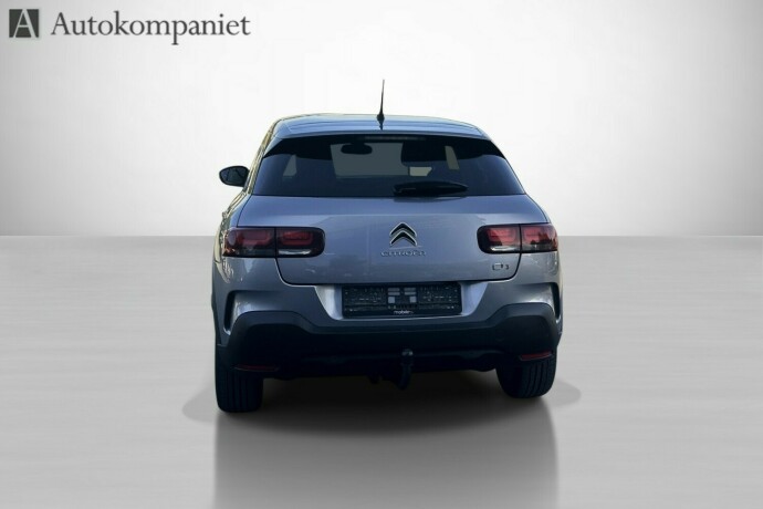citroen-c4-cactus-bensin-2018-big-6
