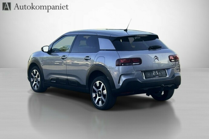 citroen-c4-cactus-bensin-2018-big-2