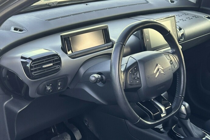 citroen-c4-cactus-bensin-2018-big-11