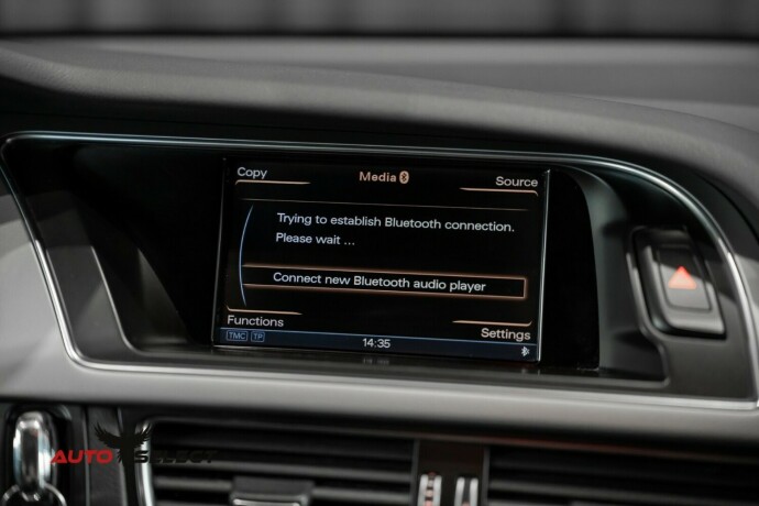 audi-a5-bensin-2011-big-36