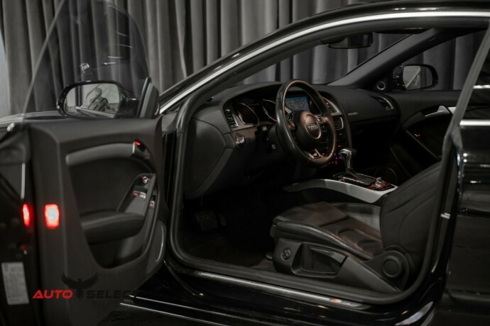 audi-a5-bensin-2011-big-15