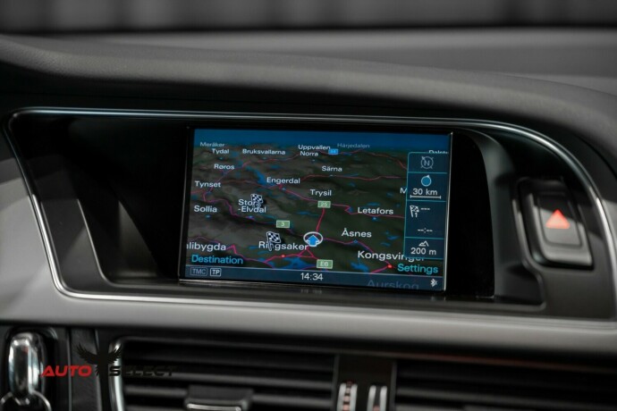 audi-a5-bensin-2011-big-31