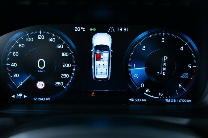 volvo-xc-90-diesel-2016-big-13
