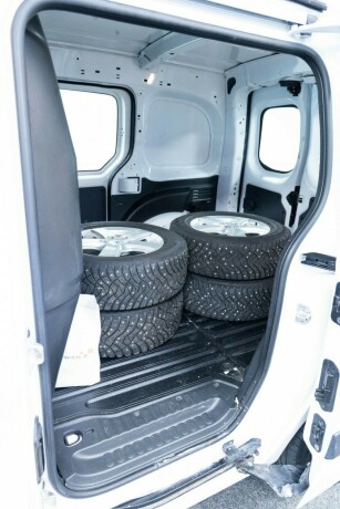 mercedes-benz-citan-diesel-2014-big-6