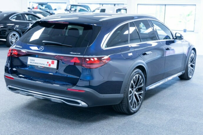 mercedes-benz-e300-de-elektrisitetdiesel-2026-big-2
