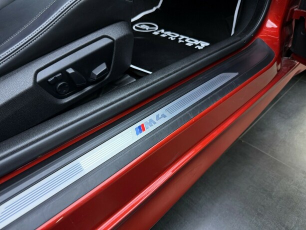bmw-m4-bensin-2015-big-38