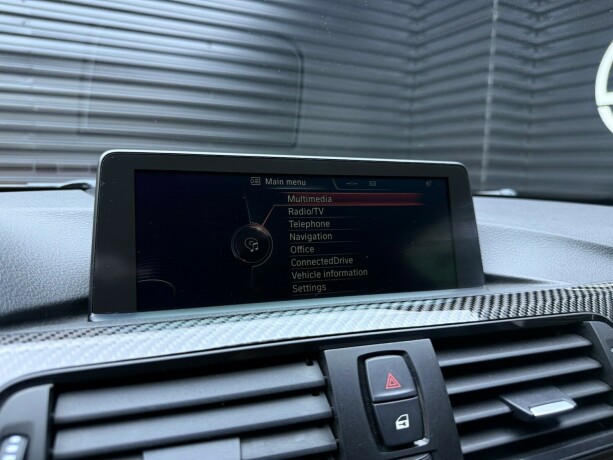 bmw-m4-bensin-2015-big-23