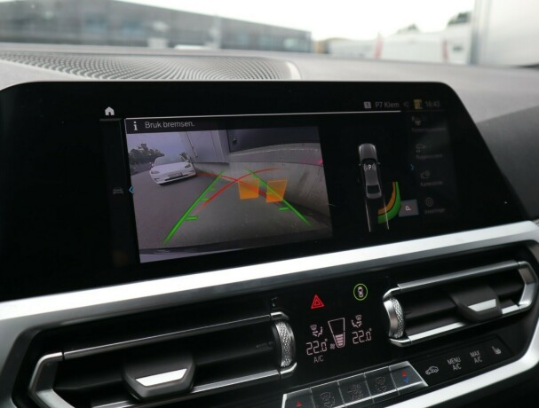 bmw-330e-plug-in-petrol-2019-big-26