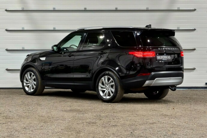 land-rover-discovery-diesel-2018-big-2