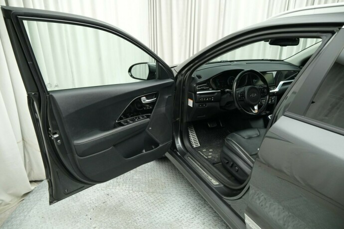 kia-e-niro-elektrisitet-2021-big-16