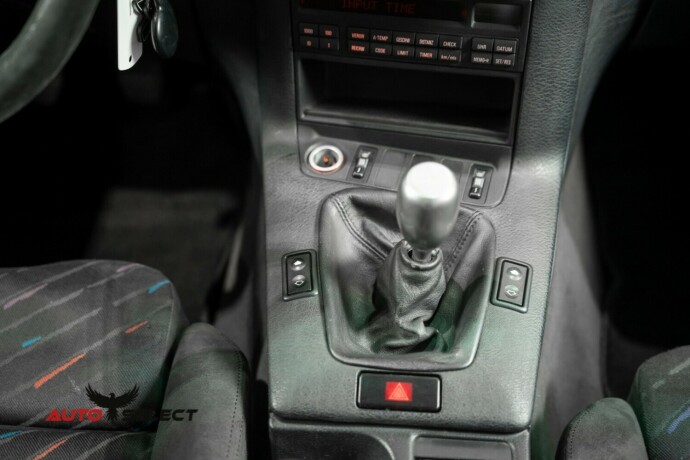 bmw-325ci-bensin-1993-big-32