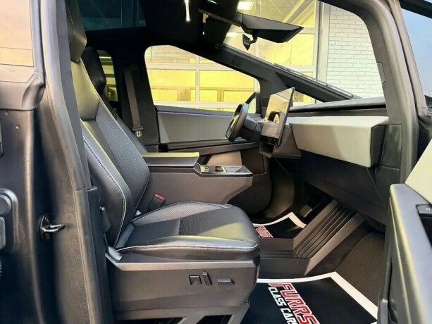 tesla-cybertruck-elektrisitet-2024-big-33
